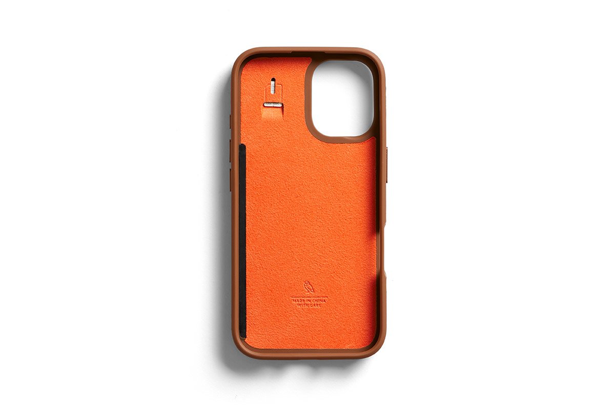 Bellroy Leder Card Case für iPhone 16 Braun iPhone 16 Lederimitat
