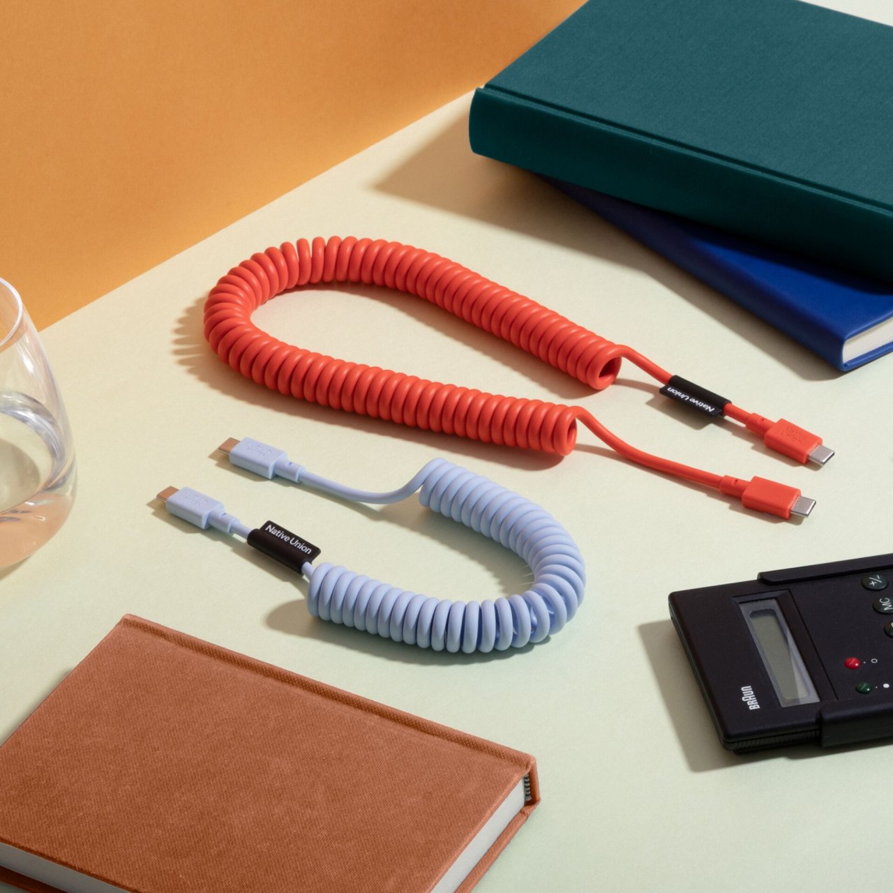 Native Union Pop USB-C auf USB-C Spiralkabel Alarm Red USB-C auf USB-C 1,2m 60W