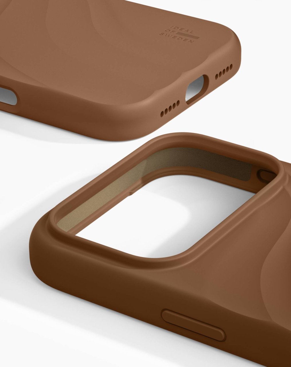 Ideal of Sweden Soft Swirl Case MagSafe iPhone 17 Pro Max / 18 Pro Max Salted Caramel iPhone 17 Pro Max iPhone 18 Pro Max