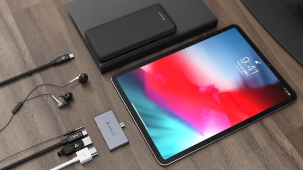 ADAM elements USB-C Hub (4 in 1 Adapter) für Apple iPad Pro 11" (1./.2./3. Gen) / iPad Pro 12,9" (3