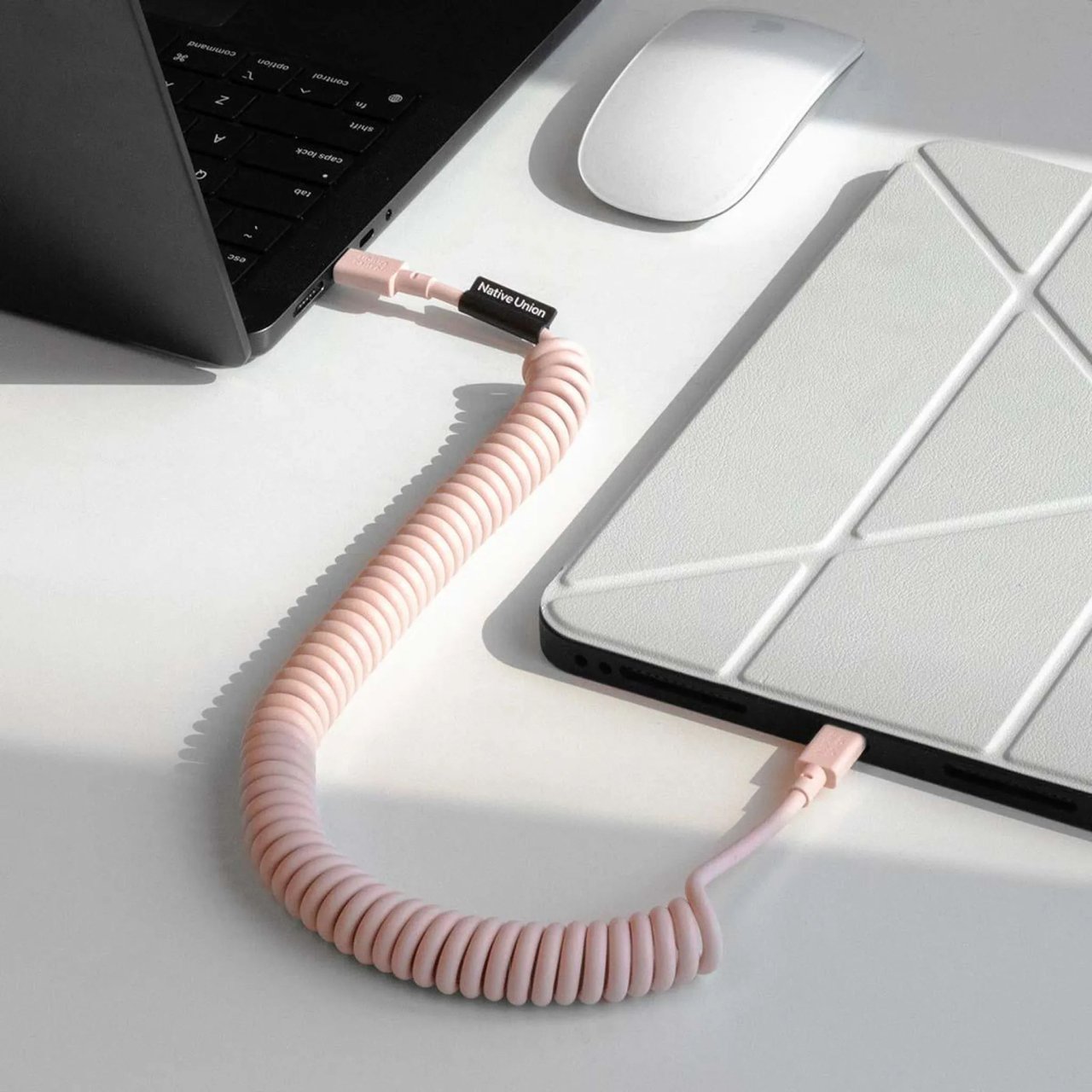 Native Union Pop USB-C auf USB-C Spiralkabel Candy USB-C auf USB-C 1,2m 60W