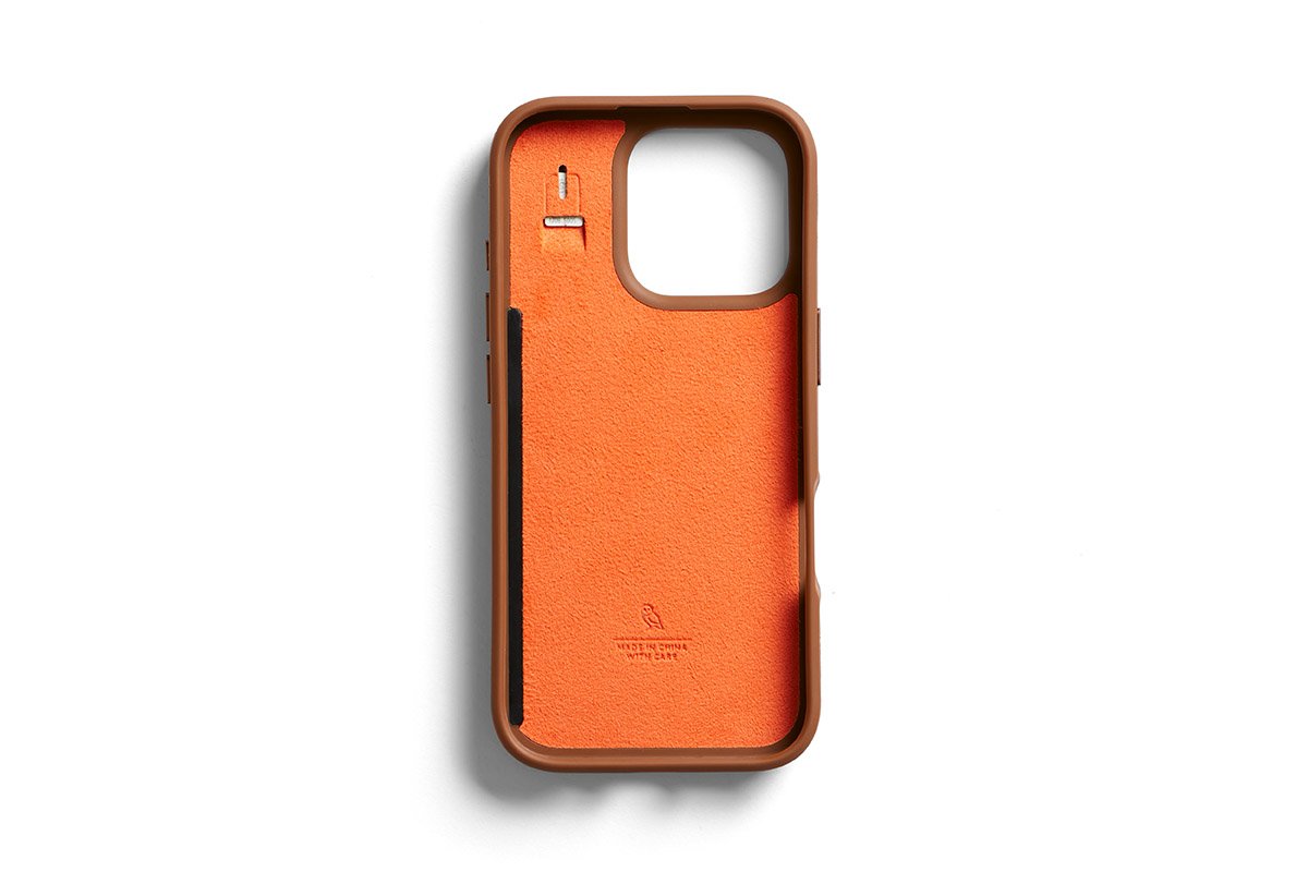 Bellroy Leder Card Case für iPhone 16 Pro Braun iPhone 16 Pro Leder