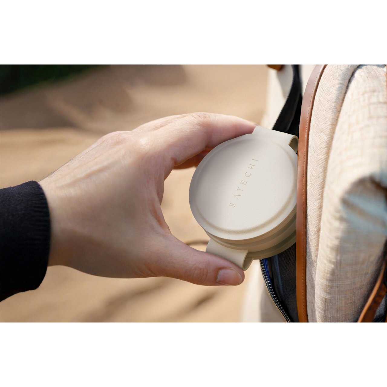 Satechi OntheGo Wireless Charger mit QI2 Sand 15W 3 in 1